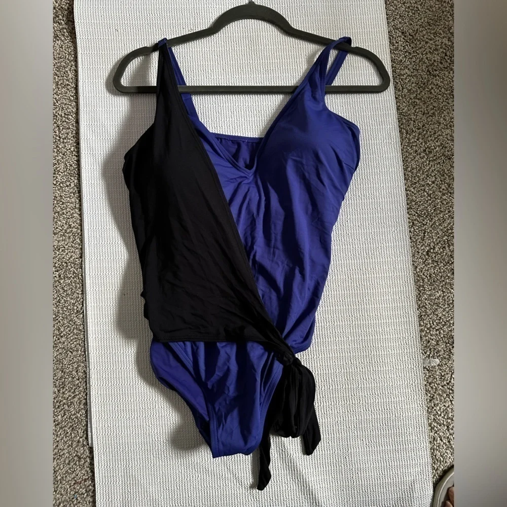 Coco Reef Contours Appeal Shape-wear One Piece Swimsuit 14/38D Cross-Over Tie - Picture 12 of 16